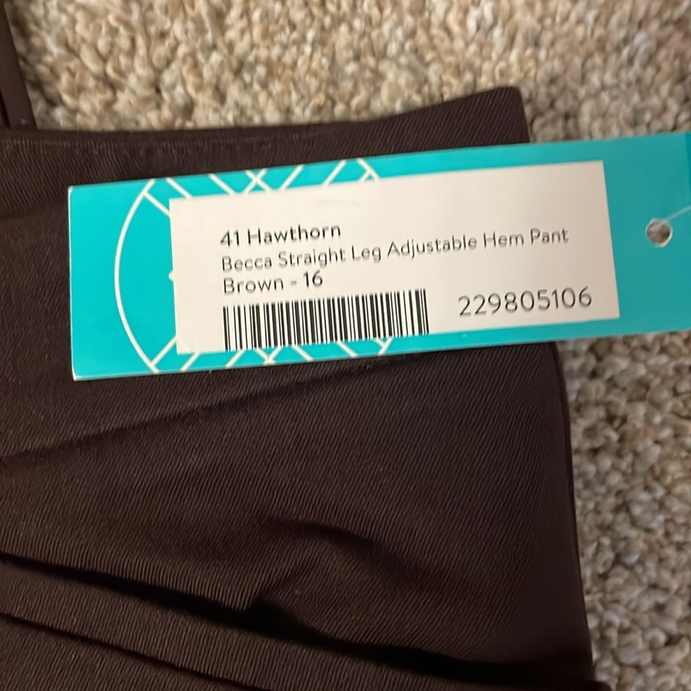 NWT Adjustable hem ankle pants. - Picture 4 of 10